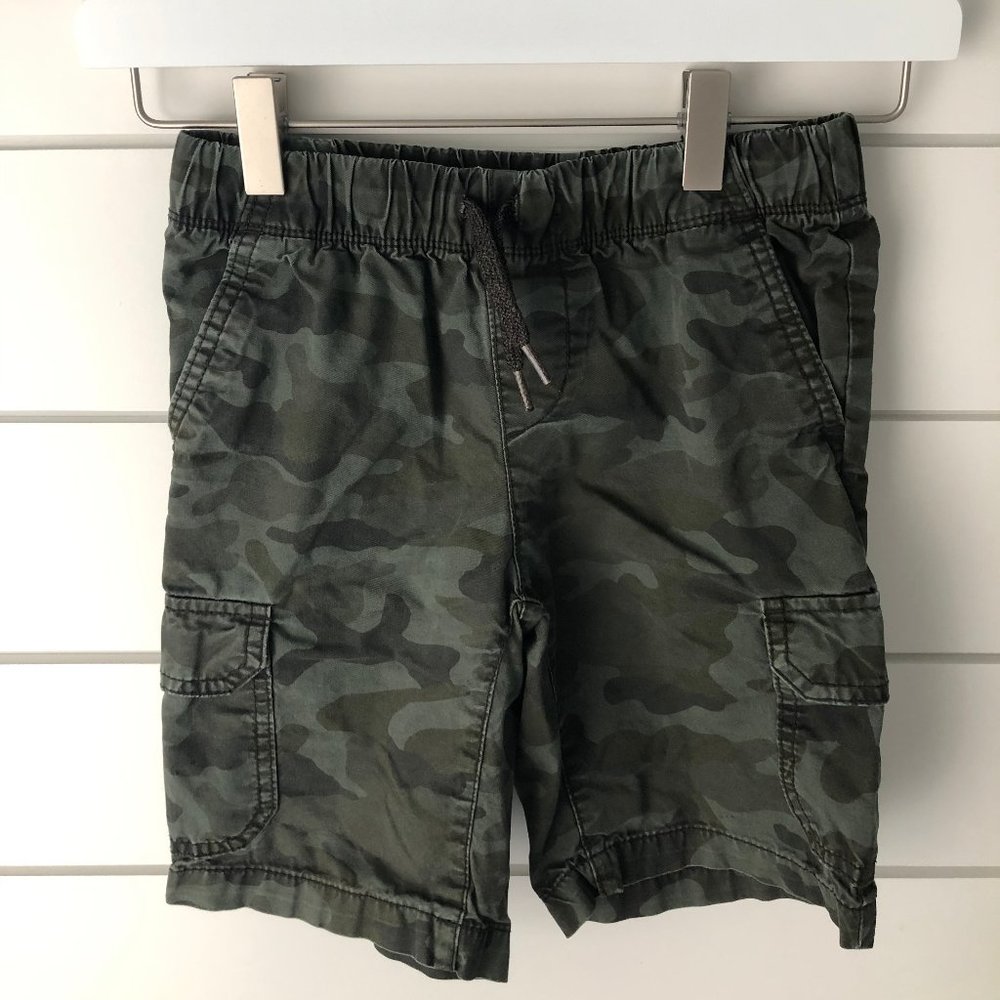 Camo cargo shorts, boy 6/7